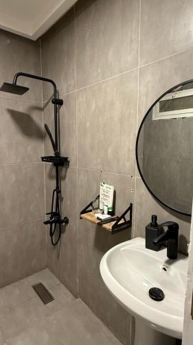 Koupelna v ubytování شعيل لشقق الذاتية