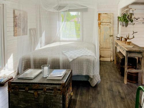 Φωτογραφία από το άλμπουμ του Smålands Idylle Im Schoß Des Waldes σε Gullabo