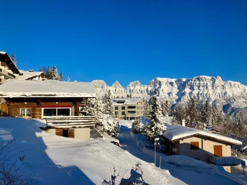 Nespecifikovaný výhled na hory nebo výhled na hory při pohledu z apartmánu