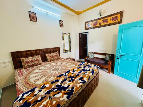 Giường trong phòng chung tại A family homestay