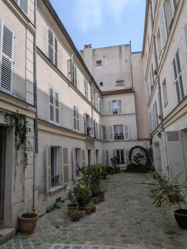 Parisian Hideaway - Heart of Montmartre, Abbesses