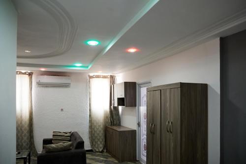 Svetainės erdvė apgyvendinimo įstaigoje Hebron Apartment