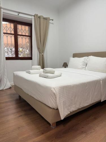 Acropolis Traditional Stoney Retreat