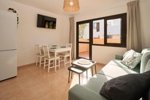 Sunny apartment with terrace in Corralejo