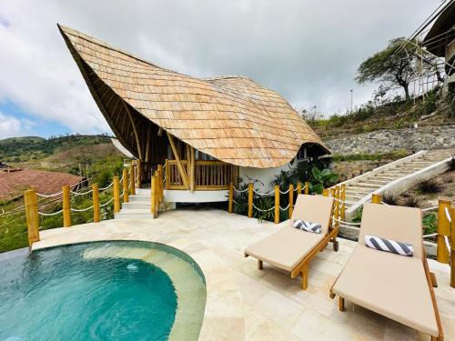 Bazén v ubytování Green Poya Resort and Spa nebo v jeho okolí