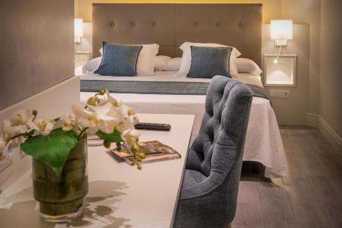 Gallery image of Hotel Pirineos in Figueres