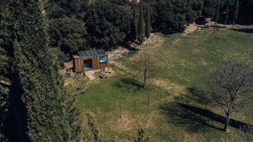 Parcel Tiny House Barroux, entouré par les lamas près du Mont Ventoux