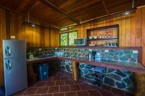 Lounge nebo bar v ubytování Sunset Vista Lodge,Monteverde,Costa Rica.