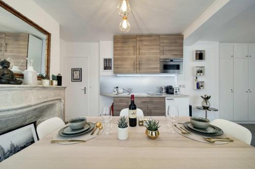 Historical apartment in the heart of Paris - 1