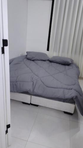 Postel nebo postele na pokoji v ubytování شقه smile 16