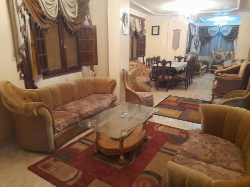 Shaer House