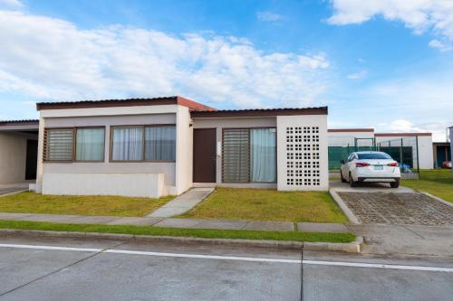 Billede fra billedgalleriet på Near Plaza, Cafe! Sunset Beach House Garden Kitchen i Palo Verde