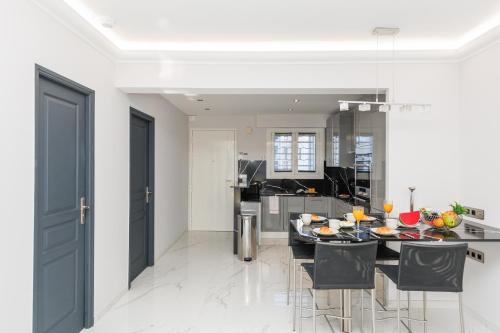 Prestige Azur YourHostHelper