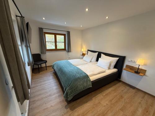 Postel nebo postele na pokoji v ubytování Ferienwohnung Bergsonne