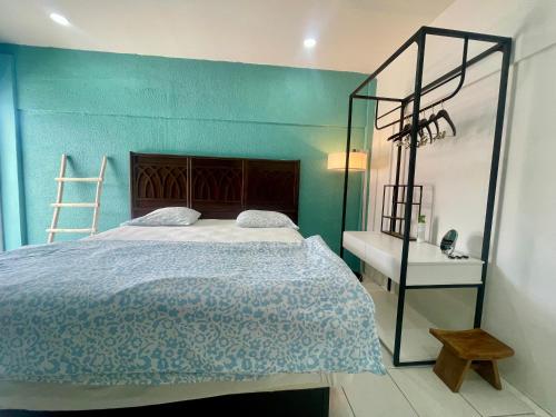 Postel nebo postele na pokoji v ubytování Palm Beach 248