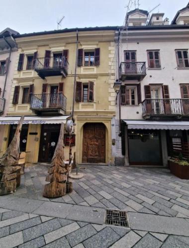 Το κτήριο όπου στεγάζεται  το διαμέρισμα