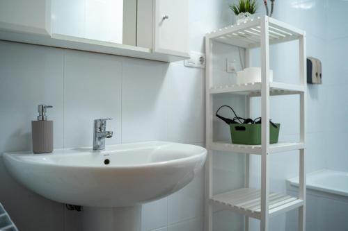 Apartamentos AGRX 'Virgen 25' - Centro