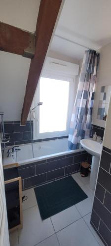 Køkken eller tekøkken på Appartement proche Metz Luxembourg