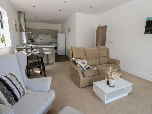 Η κουζίνα ή μικρή κουζίνα στο Sea View Apartment - 2 Bedrooms - Sleeps 4