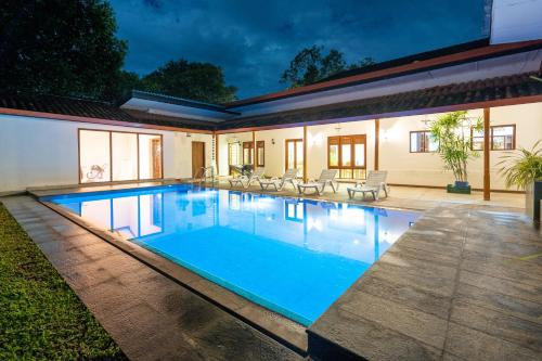 Πισίνα στο ή κοντά στο Ayurveda Colonial Mansion