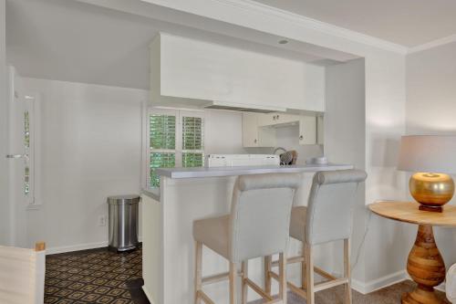 Η κουζίνα ή μικρή κουζίνα στο Elsewhere on Madison Square Carriage House