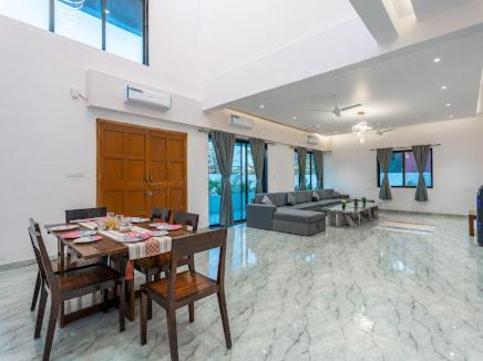 Afbeelding uit fotogalerij van Nazar Villa in Malavli