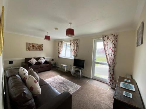 Χώρος καθιστικού στο Pencarrow - B6521