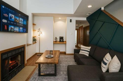 Gallery image of Soulard River-View Loft - 2 King BR - Parking in Saint Louis