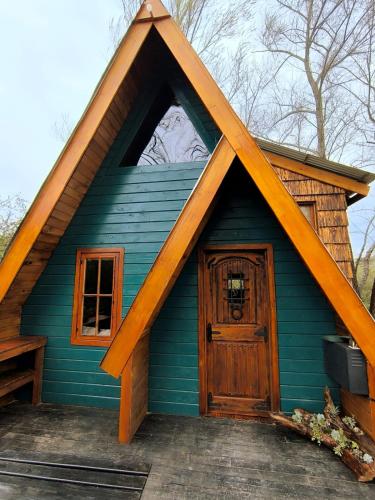 Tòa nhà nơi nhà gỗ tọa lạc