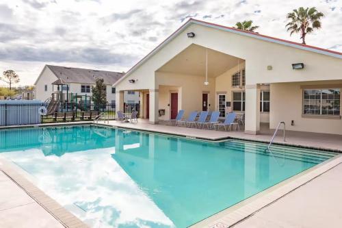 Family-Friendly Apartment Near Disney & Universal photo 5