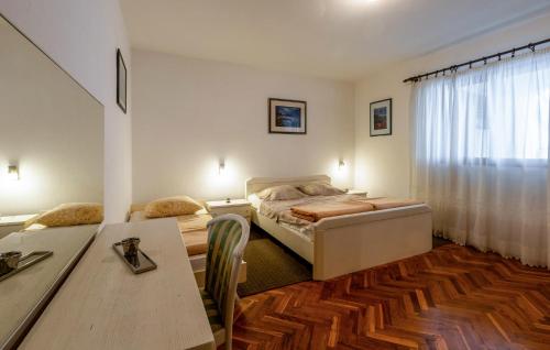 1 Bedroom Amazing Apartment In Porec