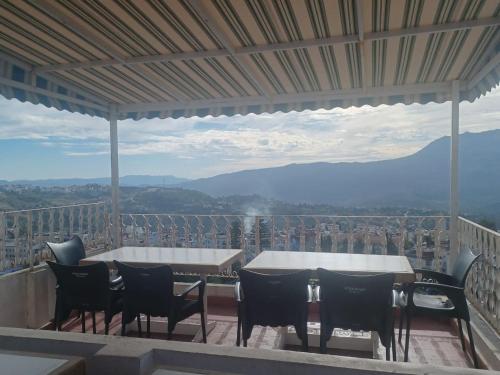 Γενική θέα στο βουνό ή θέα στο βουνό από  αυτό το ξενοδοχείο διαμερισμάτων