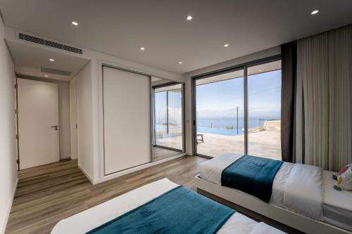 Villa Matias - Private pool and family comfort