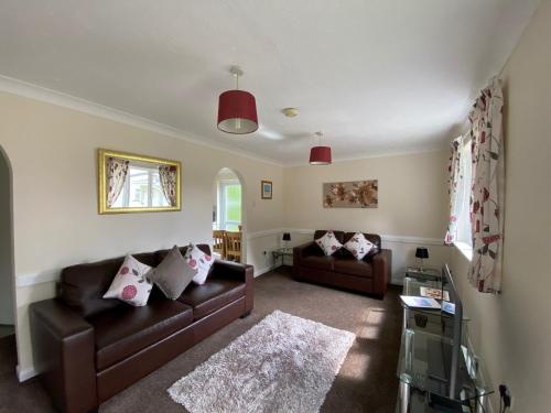 Χώρος καθιστικού στο Pencarrow - B6521