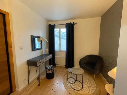 Et tv og/eller underholdning på Cozy house