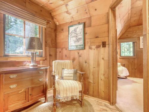 Ένα μπάνιο στο Wallace Cottage - Meredith Lodging