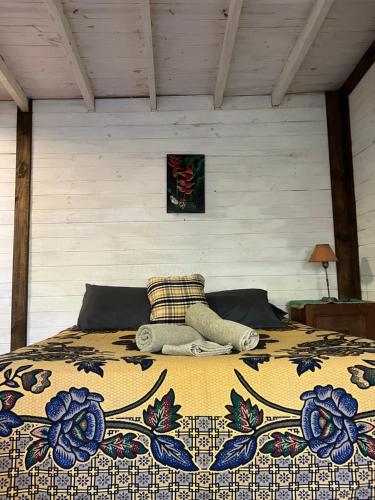 Los Bananos - Tiny Wood Cabin