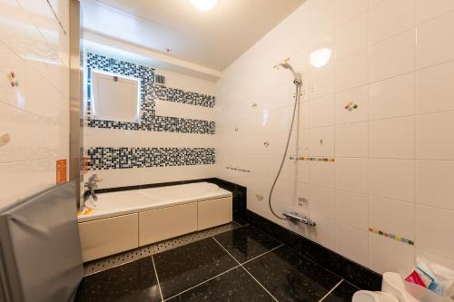 Koupelna v ubytování Hotel UKIUKI -Adult Only- 千葉中央