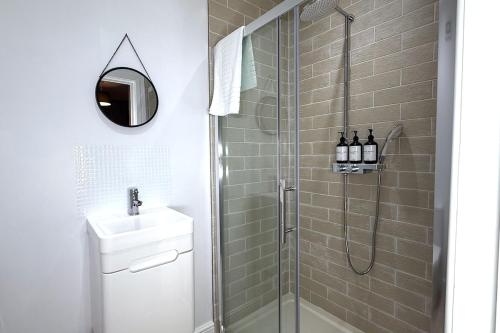 Ένα μπάνιο στο New 3-Bed Bungalow for Groups & Contractors