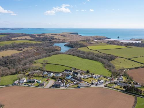 Loodusmaastik puhkemaja lähedal