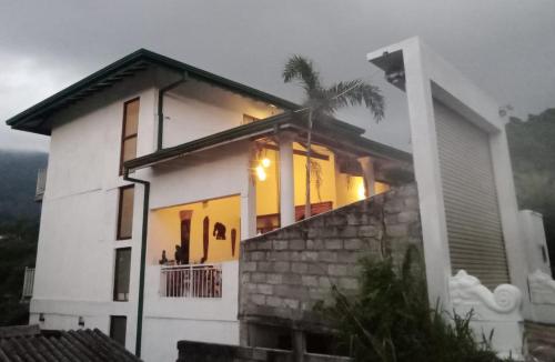 Το κτήριο όπου στεγάζεται  η βίλα