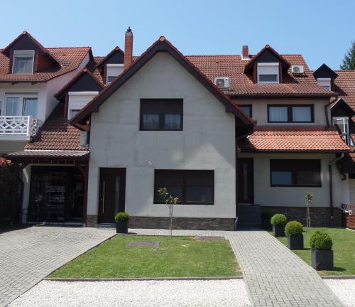 Silent Apartmanház Harkány