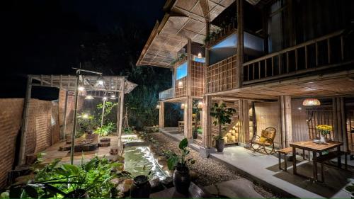 Zahrada ubytování Dinh Gia Trang - Homestay & Coffee