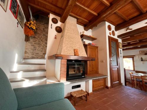 Kuchyň nebo kuchyňský kout v ubytování Deliziosa Casetta Sull'Appennino Toscano