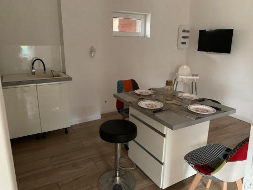 Kuchyň nebo kuchyňský kout v ubytování Maison à la campagne