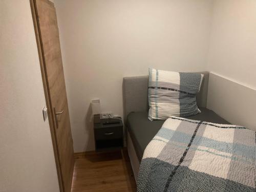 Postel nebo postele na pokoji v ubytování Apartment, Zimmer, Ferienwohnung