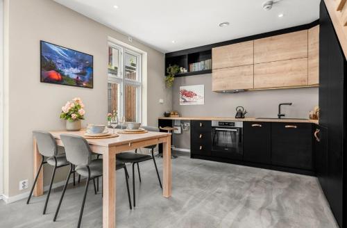 Kuchyň nebo kuchyňský kout v ubytování Trondheim's smallest detached house in the middle of the city centre!