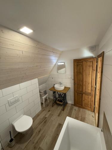 Koupelna v ubytování Chalupa Bartlův Dvůr