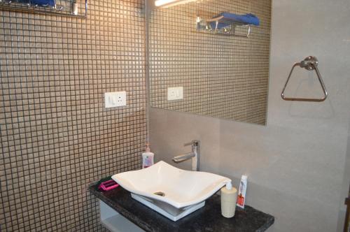 Ένα μπάνιο στο AniGanges