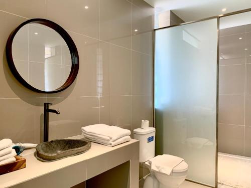 Koupelna v ubytování K's Beach Resort